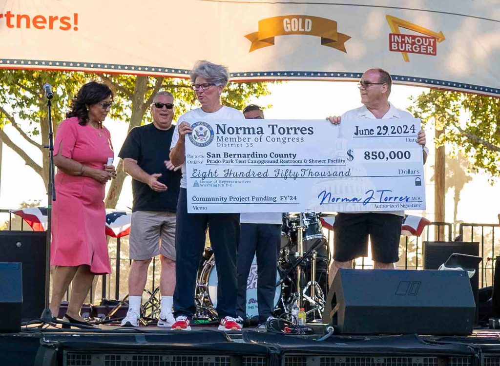 Congresswoman Norma Torres presenting the Chino Councilmember Karen Comstock and Supervisor Curt Hagman with a check in the amount of $850,000 of Community Project Funding for Prado Regional Park.